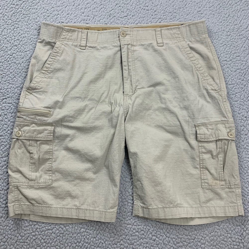 WearFirst Cargo Shorts Mens 40 Tan Stretch Ripstop Multi-Pocket Free-Band‎